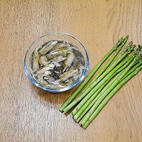 做正宗鲜掉眉毛的蒜蓉蛏子芦笋的图片步骤1