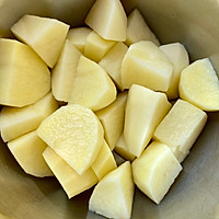 做正宗爆浆芝士土豆泥饭团的图片步骤1