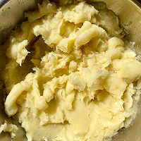 做正宗爆浆芝士土豆泥饭团的图片步骤2