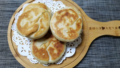 ձ