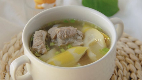 春笋排骨汤