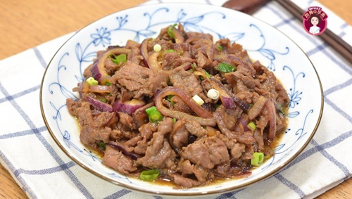 洋葱炒牛肉