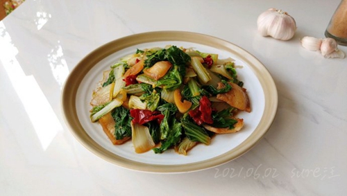 蒜辣肉香奶白菜