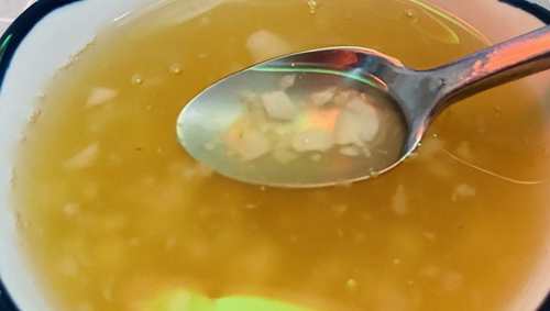 ˬ