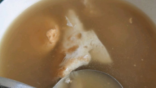 Ģ