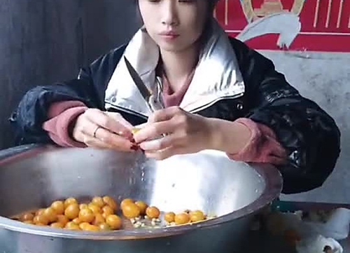 ʲ