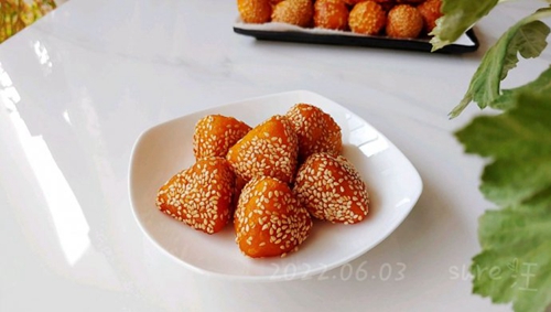 ֥