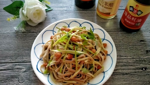 齴