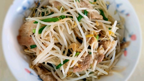 炒豆芽
