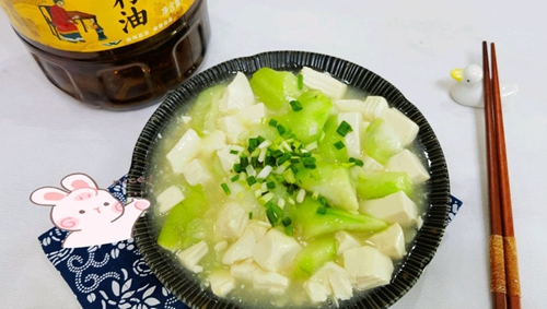 񶹸
