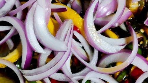 㼦צ