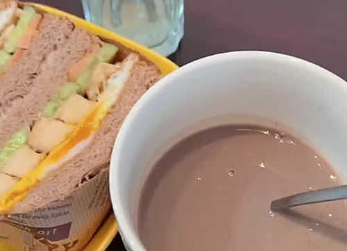 ƱڻǺڶ