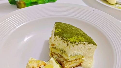 Ĩ