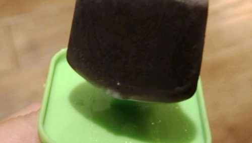 ֥