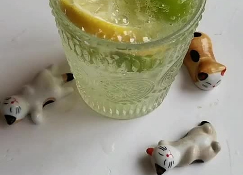 ˮ