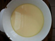 ţ