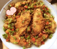 鼦