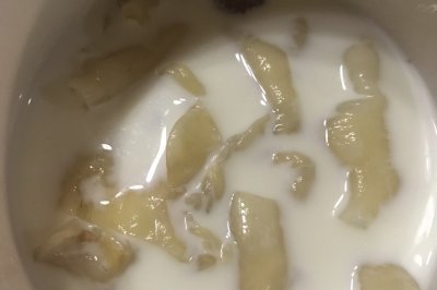 ţ