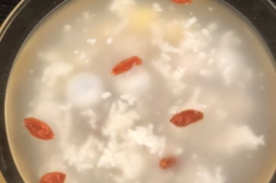 玫瑰酒酿圆子