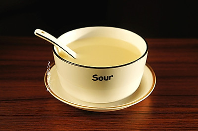 ֭
