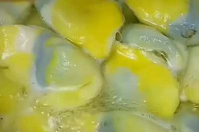 Ƥ