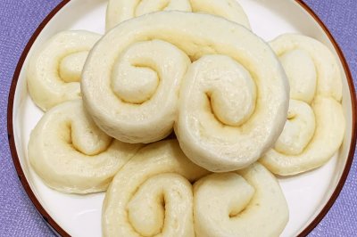 㻨