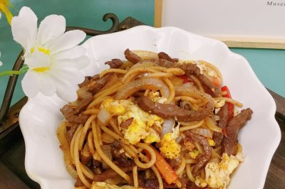 ţ