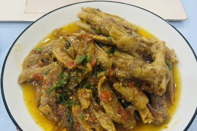 طצ