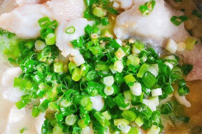 葱香炉鱼