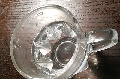 ˮ