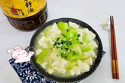 񶹸