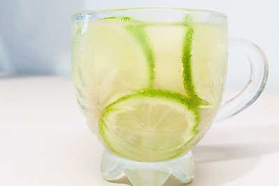 ʳ-֦