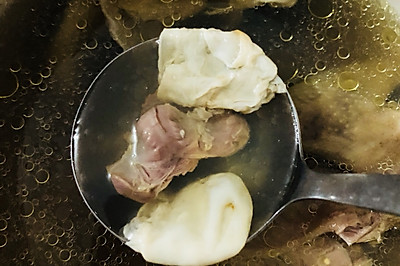 ׸