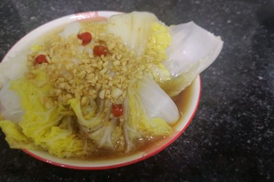޲