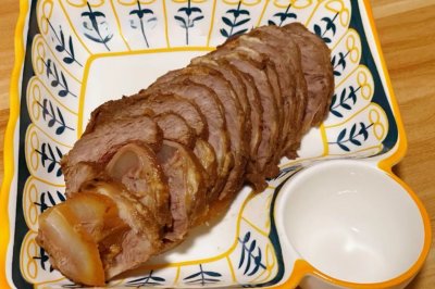 ţ