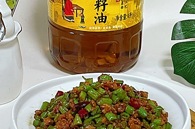 ĩ