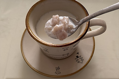 ţ
